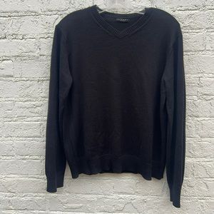Sisley men’s black sweater.